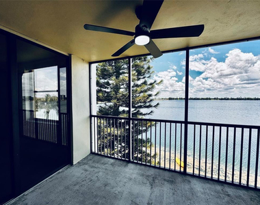 111 Lake Emerald Drive - Photo Thumbnail 2