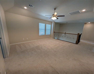 2809 River Bend Place - Photo Thumbnail 28