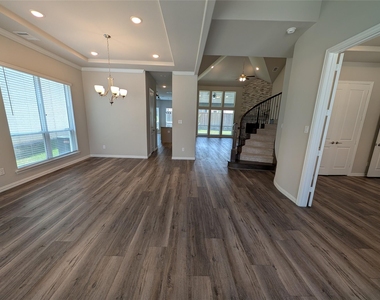 2809 River Bend Place - Photo Thumbnail 3