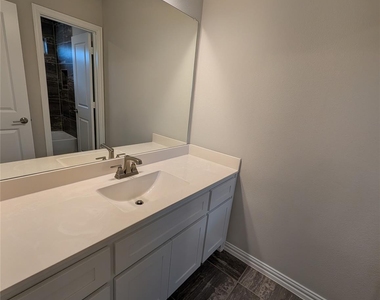 2809 River Bend Place - Photo Thumbnail 23