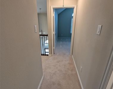 2809 River Bend Place - Photo Thumbnail 32