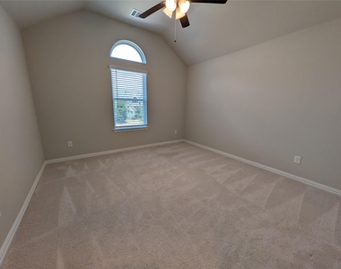 2809 River Bend Place - Photo Thumbnail 31