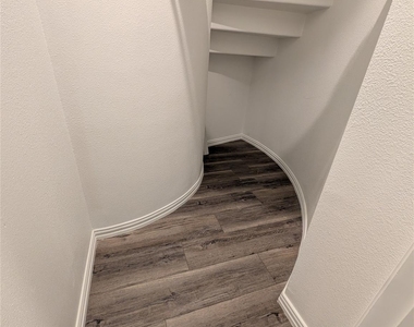 2809 River Bend Place - Photo Thumbnail 34