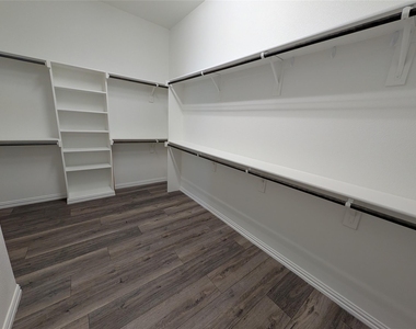 2809 River Bend Place - Photo Thumbnail 16
