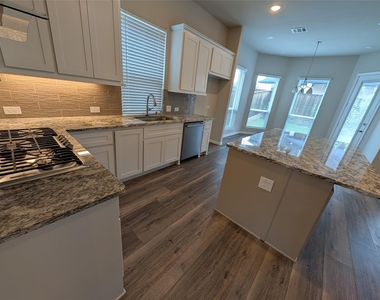 2809 River Bend Place - Photo Thumbnail 8