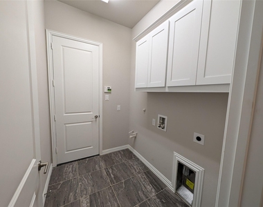 2809 River Bend Place - Photo Thumbnail 19