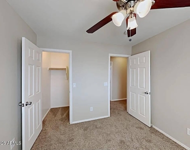 35382 N Happy Jack Drive - Photo Thumbnail 7