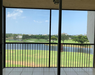 3100 W Rolling Hills Circle - Photo Thumbnail 32