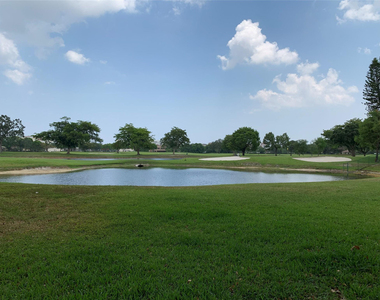 3100 W Rolling Hills Circle - Photo Thumbnail 42