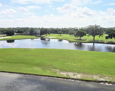 3100 W Rolling Hills Circle - Photo Thumbnail 31