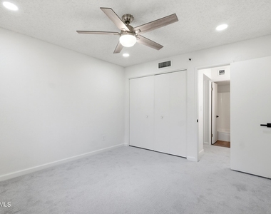 4444 E Paraside Village Parkway - Photo Thumbnail 23