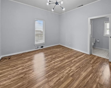 815 Stonecrest Road - Photo Thumbnail 3