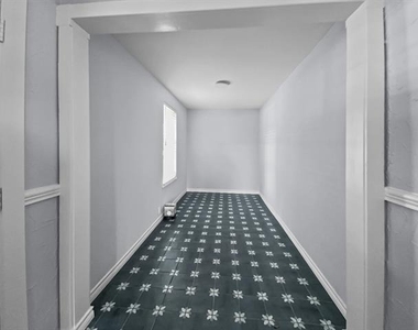 815 Stonecrest Road - Photo Thumbnail 16