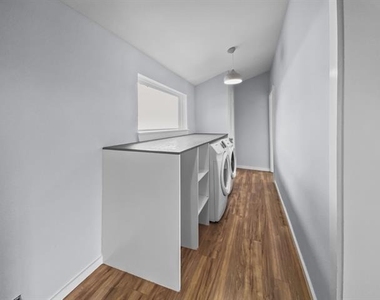 815 Stonecrest Road - Photo Thumbnail 2