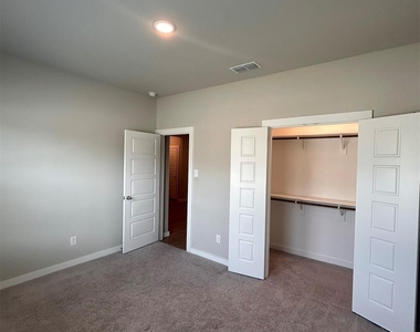 6801 Babylon Boulevard - Photo Thumbnail 4