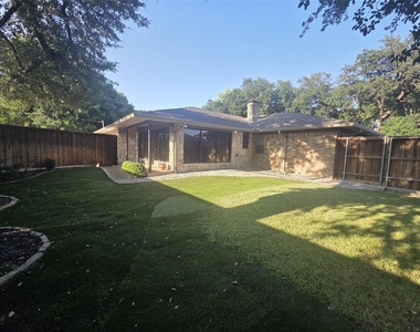 9334 Hunters Creek Drive - Photo Thumbnail 22