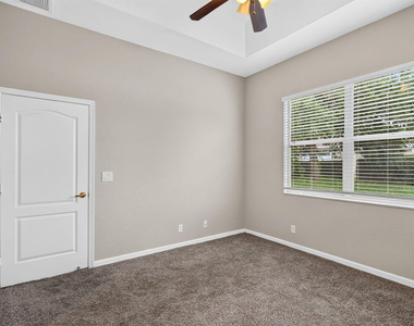 6305 Spring Lake Terrace - Photo Thumbnail 16