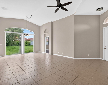 6305 Spring Lake Terrace - Photo Thumbnail 7