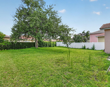 6305 Spring Lake Terrace - Photo Thumbnail 31