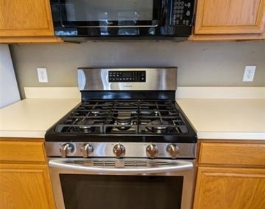 7113 Chardonnay Drive - Photo Thumbnail 12