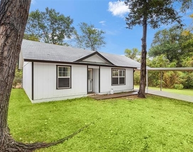 521 Hilltop Drive - Photo Thumbnail 1