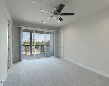 4506 N 10th Street - Photo Thumbnail 8