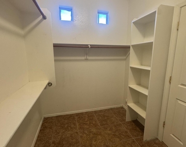 3424 E Vernon Street - Photo Thumbnail 20