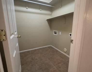 3424 E Vernon Street - Photo Thumbnail 13
