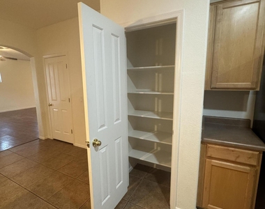 3424 E Vernon Street - Photo Thumbnail 11