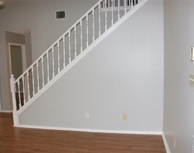 285 Alex Drive - Photo Thumbnail 11