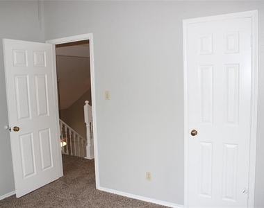 285 Alex Drive - Photo Thumbnail 15