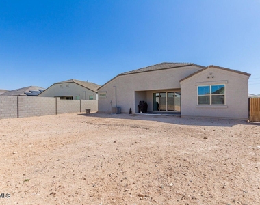 30916 W Verde Lane - Photo Thumbnail 24