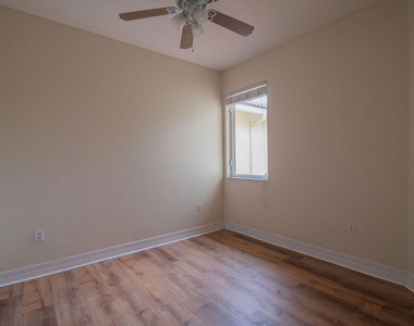 44 Se Sedona Circle - Photo Thumbnail 15