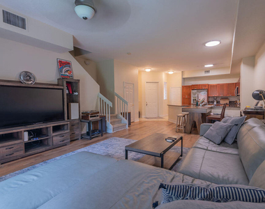 44 Se Sedona Circle - Photo Thumbnail 2