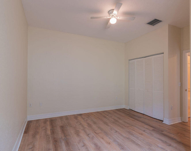 44 Se Sedona Circle - Photo Thumbnail 14
