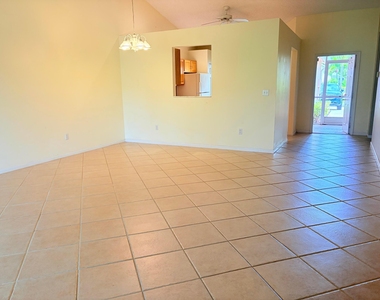 10632 Lake Shore Drive - Photo Thumbnail 4