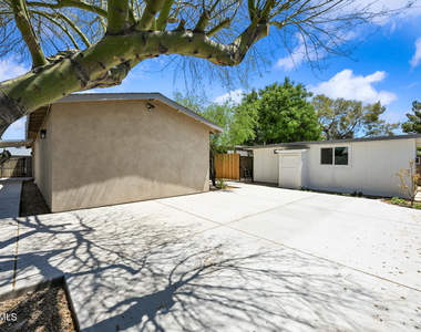 5833 W John Cabot Road - Photo Thumbnail 15