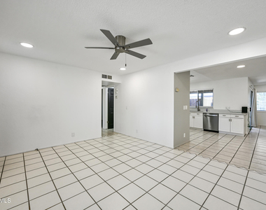 5833 W John Cabot Road - Photo Thumbnail 5