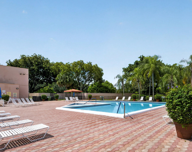 921 Nw 122nd Terrace - Photo Thumbnail 48