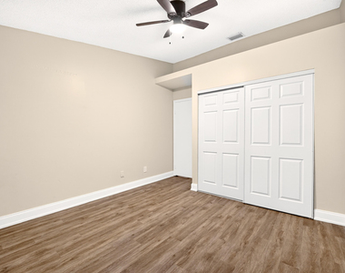 921 Nw 122nd Terrace - Photo Thumbnail 10