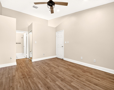 921 Nw 122nd Terrace - Photo Thumbnail 21