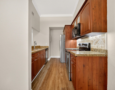921 Nw 122nd Terrace - Photo Thumbnail 16