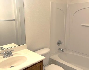 2244 E Huntington Drive - Photo Thumbnail 9