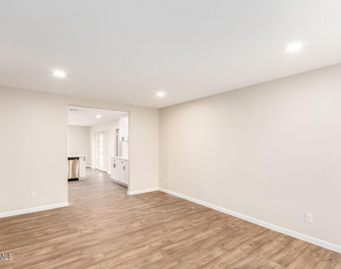 518 N Pepperwood Court - Photo Thumbnail 3