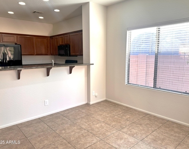 4230 E Linda Lane - Photo Thumbnail 11