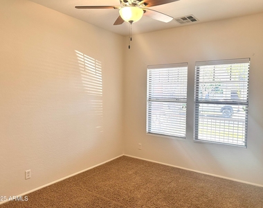 4230 E Linda Lane - Photo Thumbnail 16