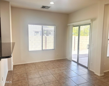 4230 E Linda Lane - Photo Thumbnail 10