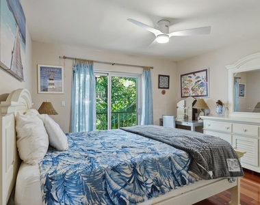 1172 Hillsboro Mile - Photo Thumbnail 26