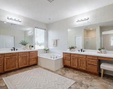 6922 S Black Hills Way - Photo Thumbnail 15