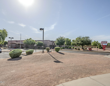 6922 S Black Hills Way - Photo Thumbnail 32